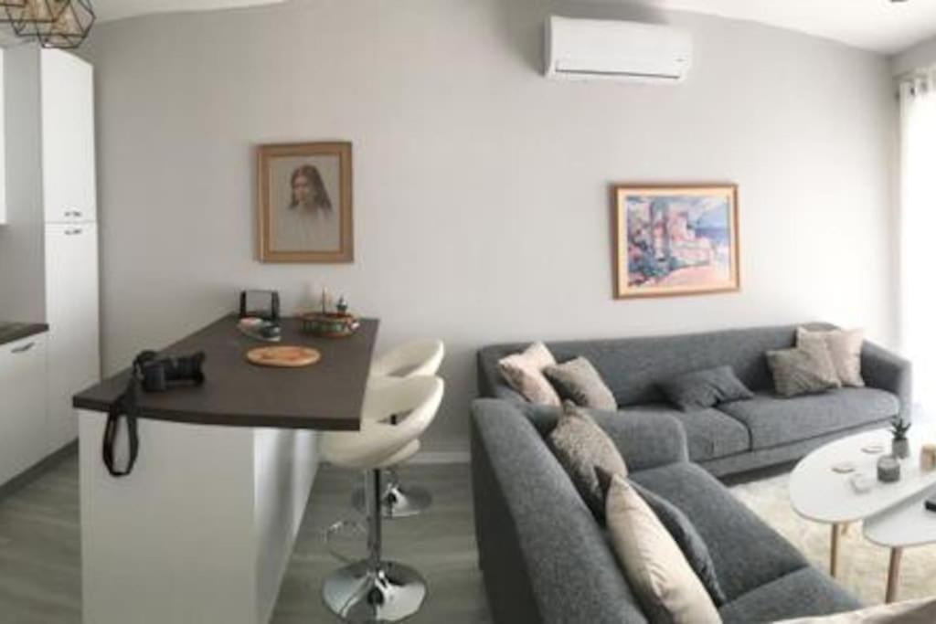 Apartment New Bazaar Violin Passion Tirana